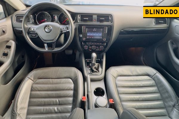 VOLKSWAGEN Jetta 2.0 TSI HIGHLINE 211CV GASOLINA 4P TIPTRONIC 2015/2016